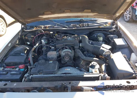 2004 Ford Crown Victoria Lx из США, поврежденный, VIN 2FAFP74W74X158488